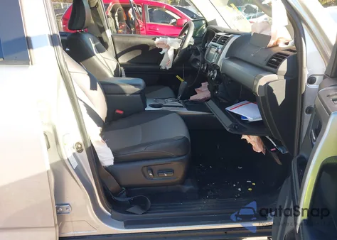 2016 Toyota 4Runner Sr5 Premium z USA, uszkodzony, nr VIN JTEZU5JR9G5116070